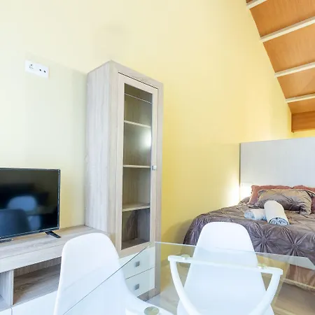 Apartment Basilica Santa Eulalia Parking Gratis